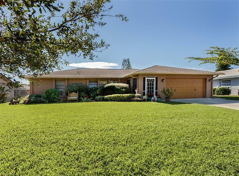 Property Photo:  1305 Pine Needle Road  FL 34285 