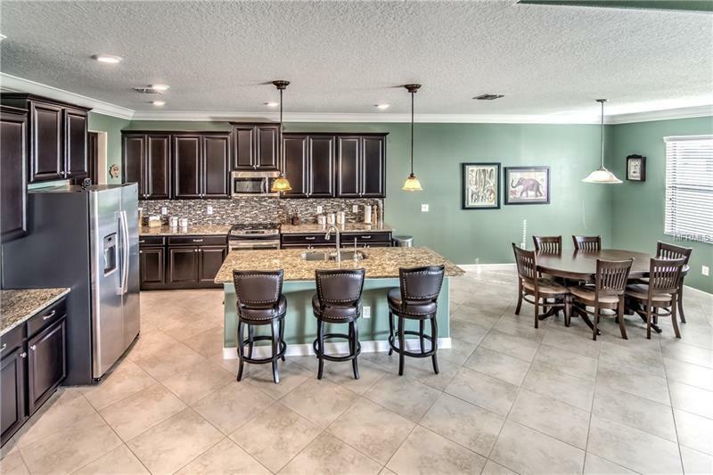 Property Photo: 11923 Sand Myrtle Road FL 33579