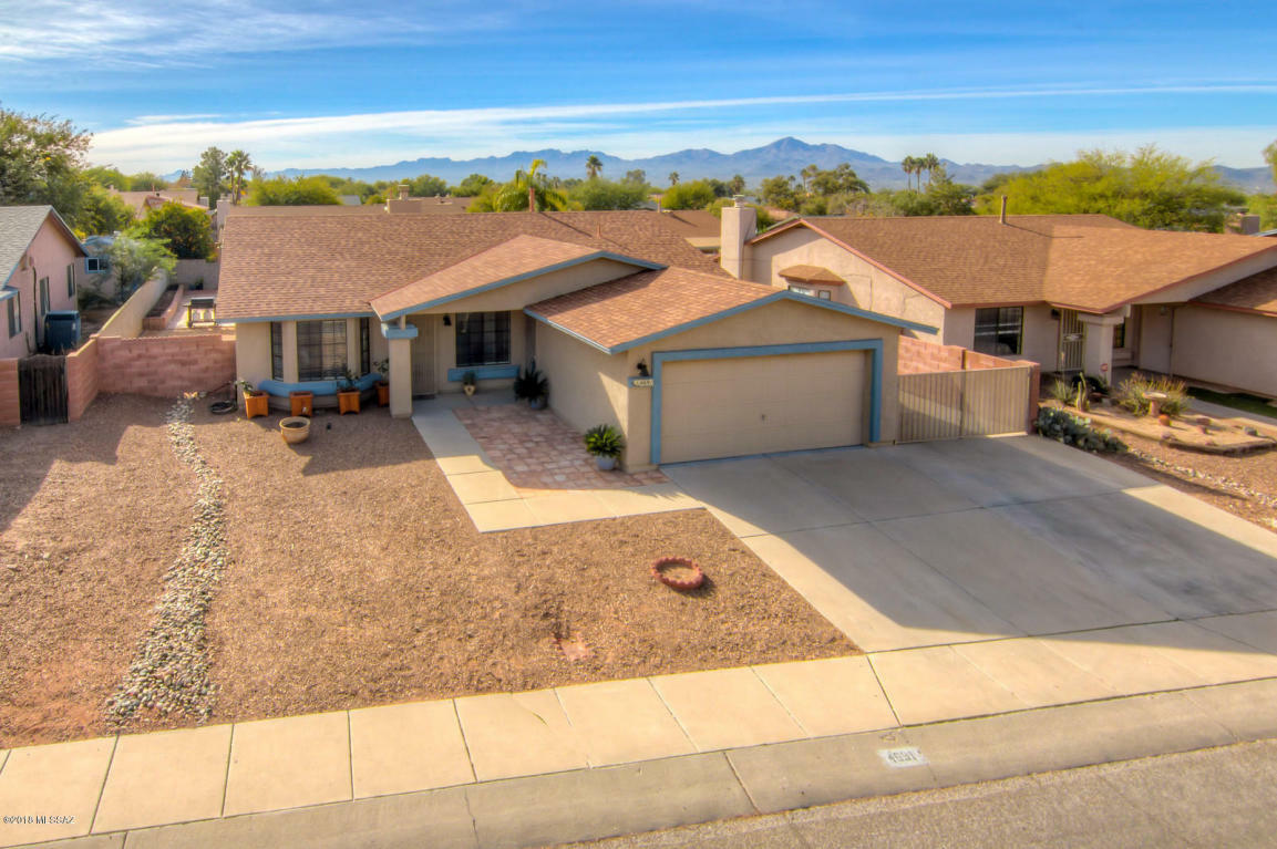 Property Photo:  4691 W Bluebell Way  AZ 85742 