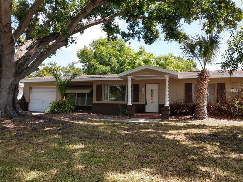 Property Photo: 5013 Lake Charles Drive N FL 33709