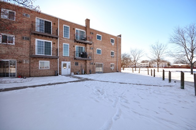 Property Photo:  159 Elk Trail 257  IL 60188 