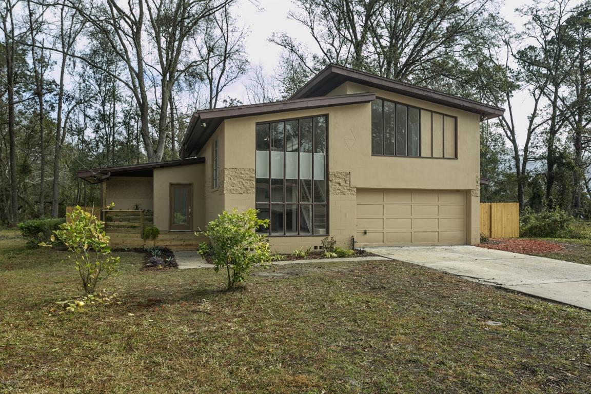 Property Photo: 6133 Pope Place FL 32209