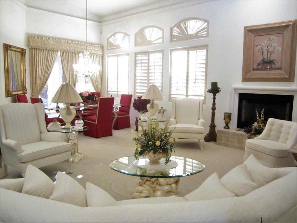 Property Photo: 9167 N 116th Way AZ 85259