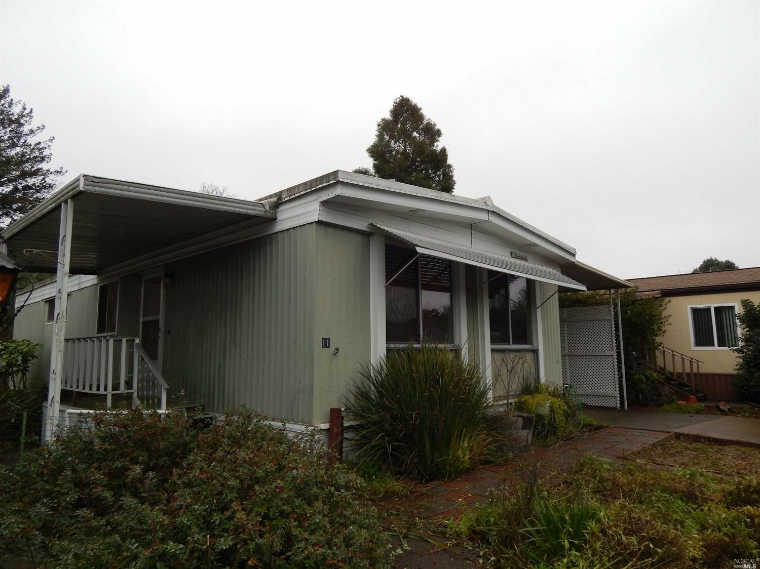 Property Photo:  460 East Gobbi Street 11  CA 95482 