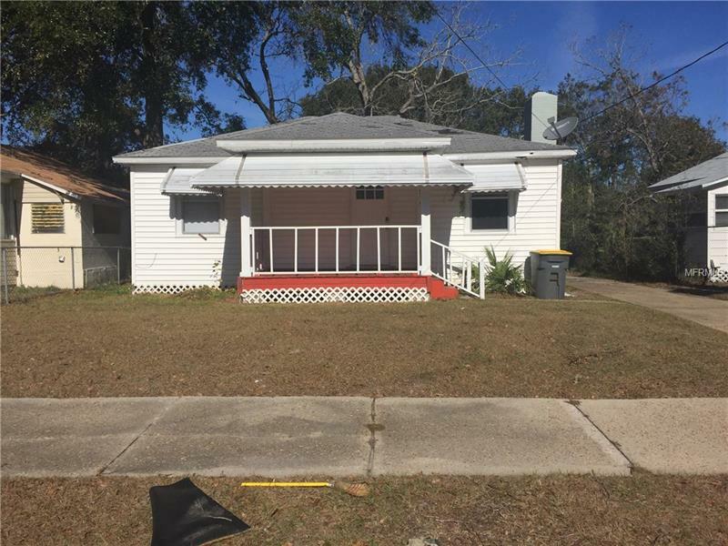 Property Photo:  579 Chestnut Drive  FL 32208 