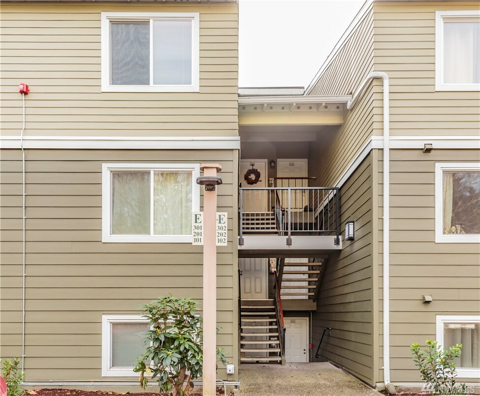 Property Photo: 820 Cady Rd E301 WA 98203
