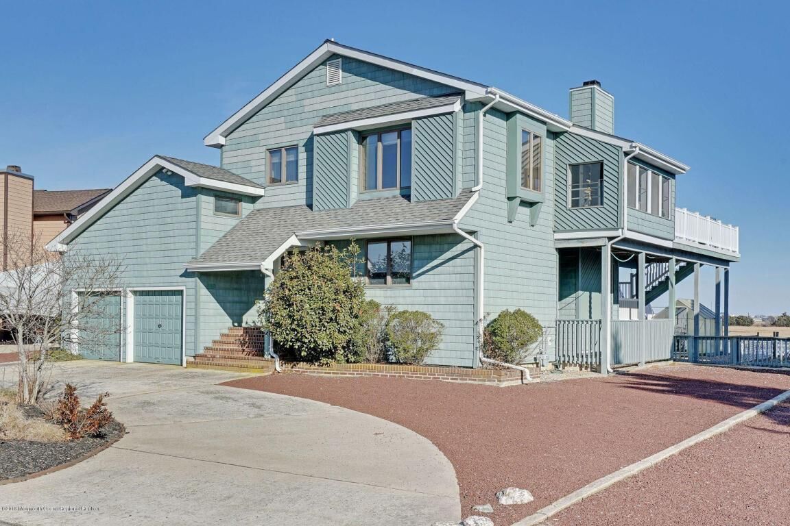 Property Photo: 21 Overlook Drive NJ 08087