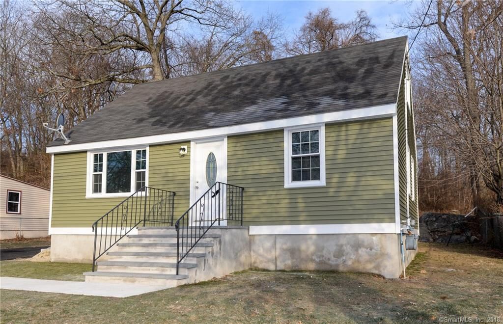 Property Photo:  24 Rainbow Road  CT 06606 
