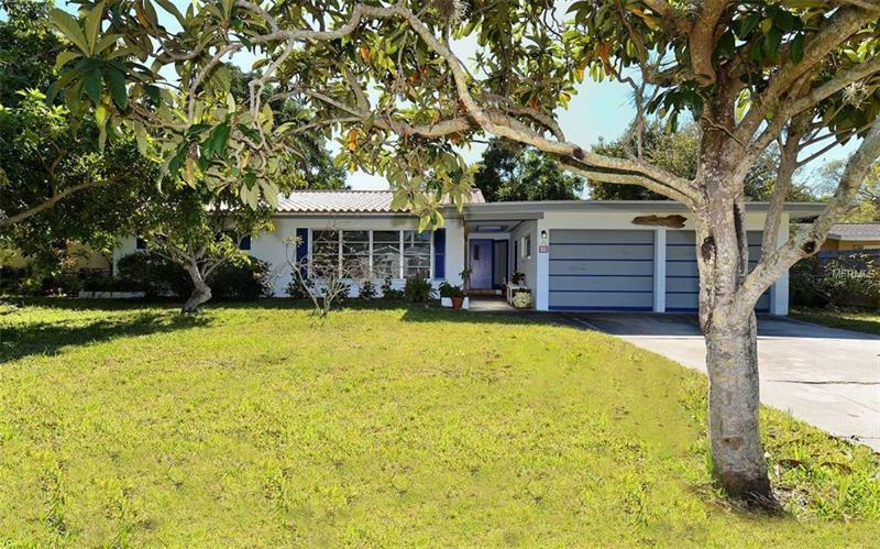 Property Photo:  660 Corwood Drive  FL 34234 