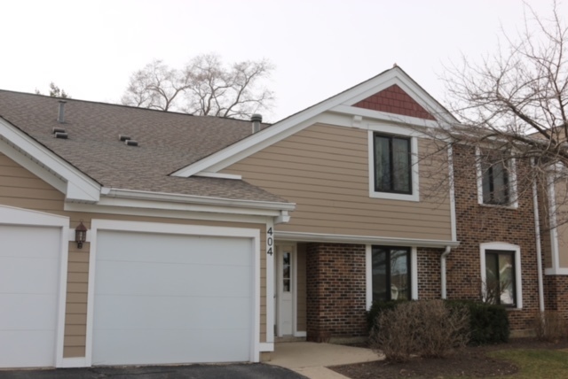 Property Photo:  404 Pinetree Lane B2  IL 60193 