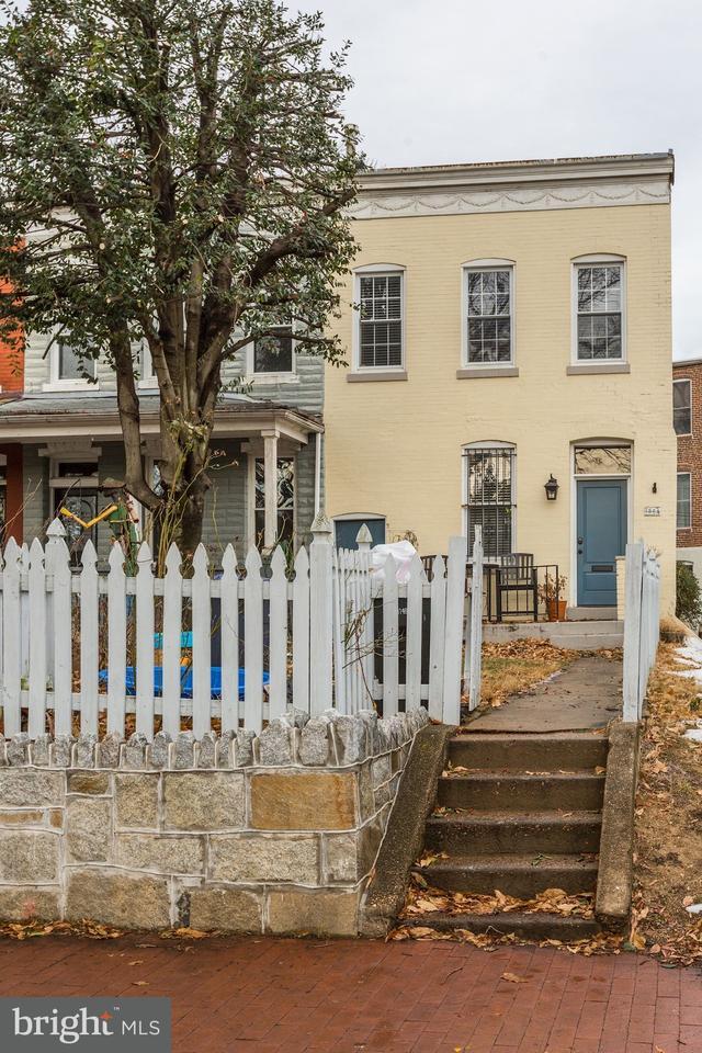 1364 North Carolina Avenue NE  Washington DC 20002 photo