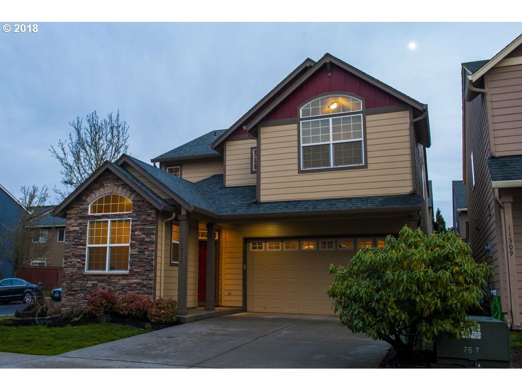 Property Photo: 11511 NW 30th Ct WA 98685