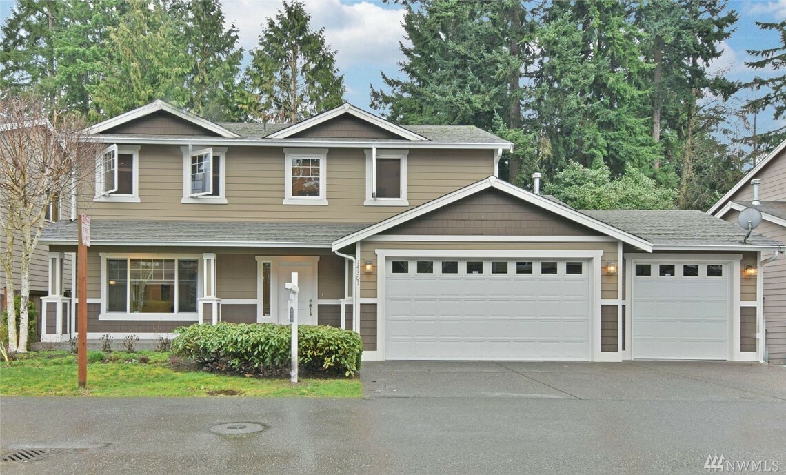 Property Photo:  14301 44th Ave W  WA 98087 