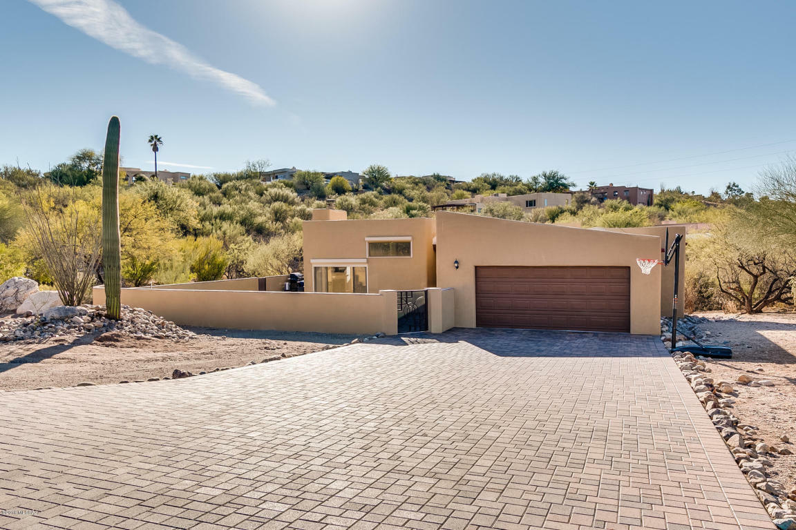 Property Photo: 6262 E Placita Lozana AZ 85750