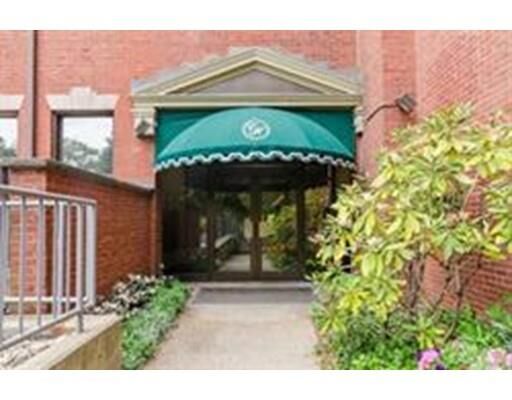 Property Photo: 50 Winchester St 202 MA 02446