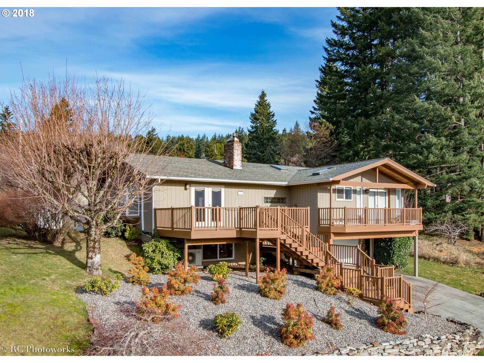 Property Photo: 255 NE Columbia View Ave WA 98648