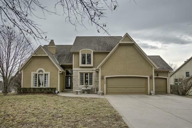 Property Photo: 7427 N Granby Avenue MO 64151