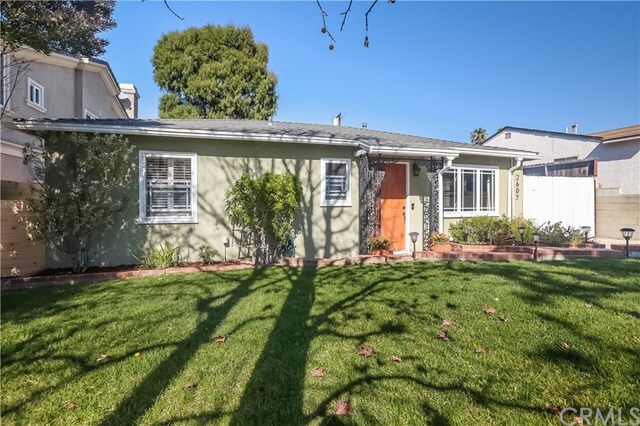 Property Photo: 2607 Ralston Lane CA 90278
