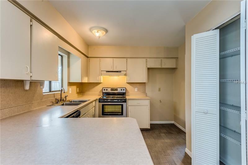 Property Photo: 646 Shady Lane FL 32708