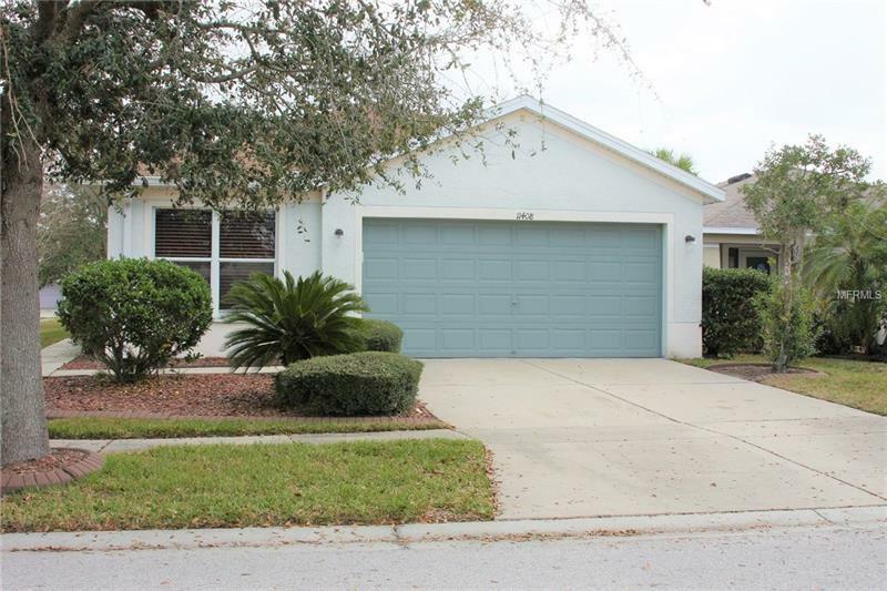 Property Photo: 11408 Crestlake Village Drive FL 33569