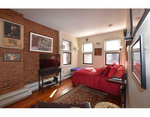 Property Photo:  57 Charter St 3D  MA 02113 