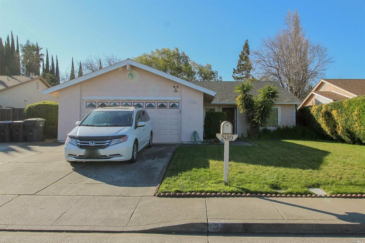 Property Photo:  2489 Marquette Way  CA 94533 