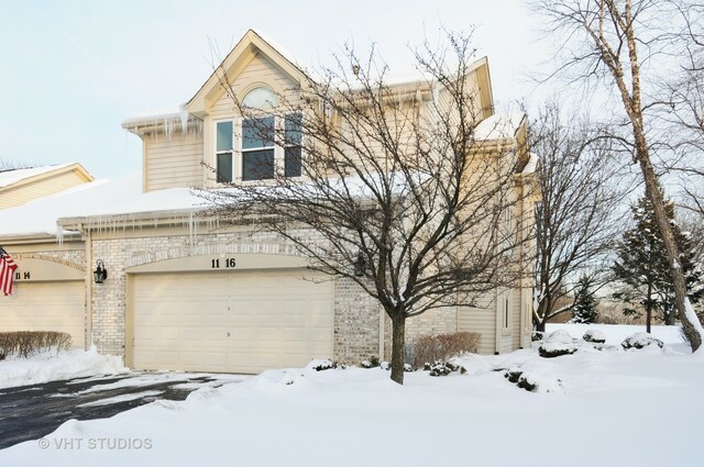 Property Photo: 1116 Tennyson Lane IL 60540