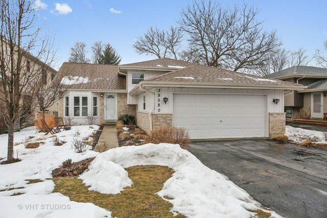 Property Photo:  3S580 Elizabeth Avenue  IL 60555 