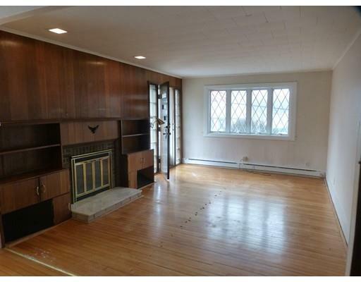 Property Photo:  25 Adella St  MA 01501 