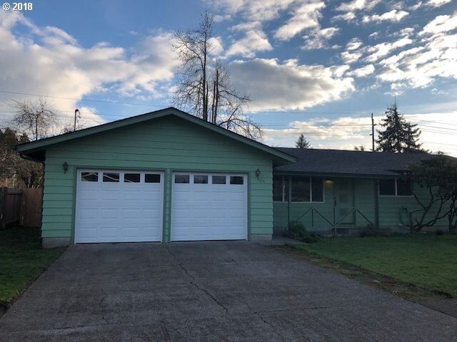 Property Photo: 684 Ruby Ave OR 97404