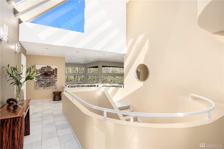 Property Photo: 7513 55th Place NE WA 98115