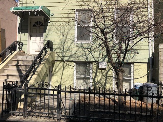 Property Photo: 226 Bay St 2 NJ 07302