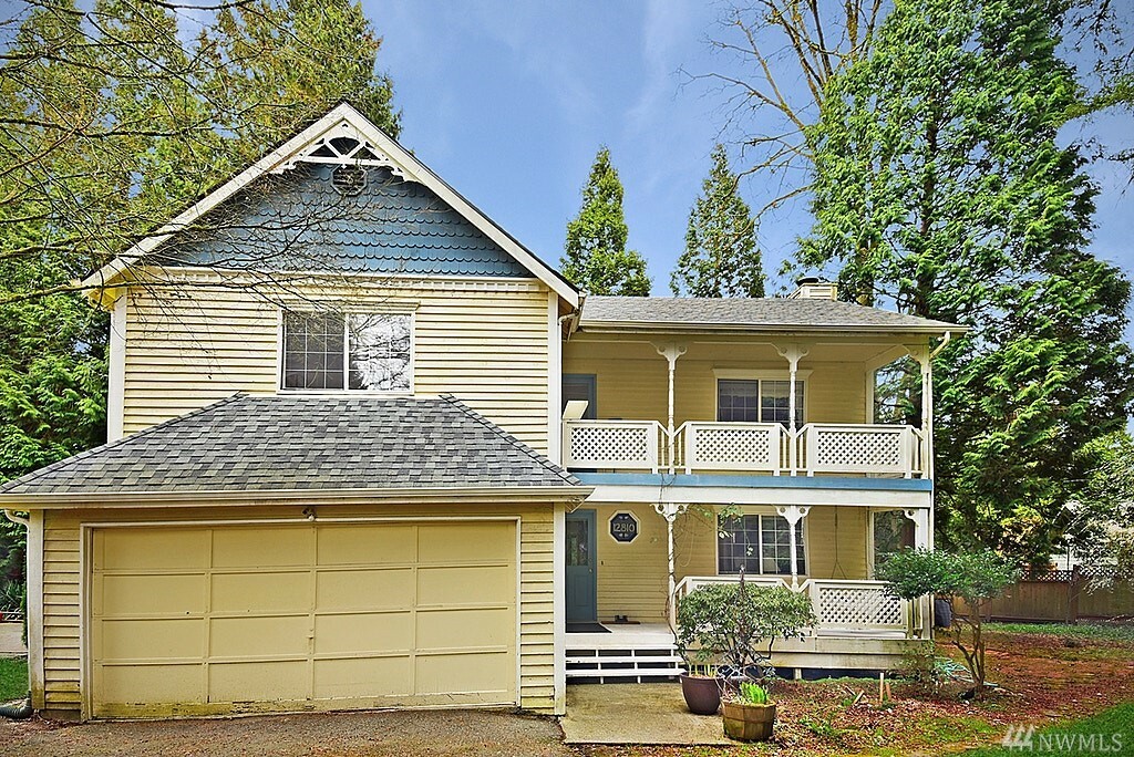 Property Photo:  12810 NE 185th Ct  WA 98011 