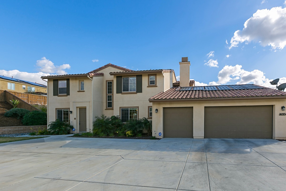 Property Photo:  3025 Adams Ranch Ct  CA 91914 