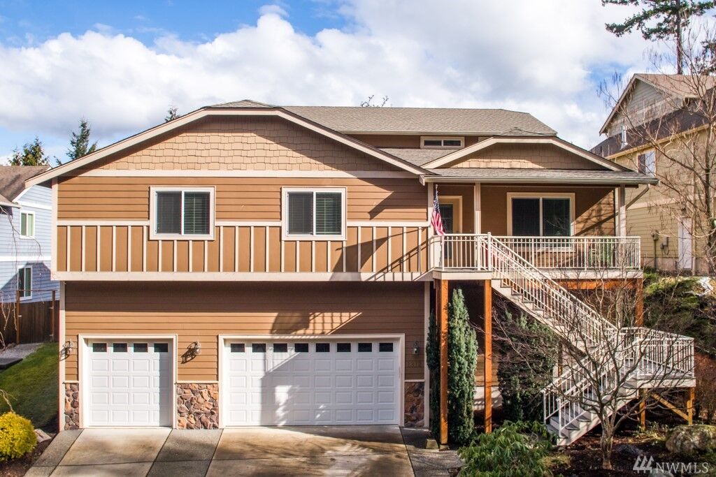 Property Photo: 1312 Parkstone Lane WA 98229