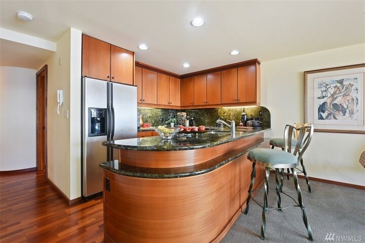 Property Photo:  4248 Chilberg Ave SW 302  WA 98116 