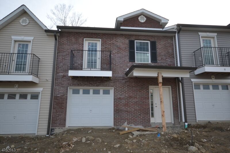 Property Photo:  9 Gregg Ct  NJ 07860 