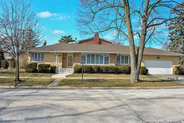 Property Photo:  1200 Clifton Avenue  IL 60068
