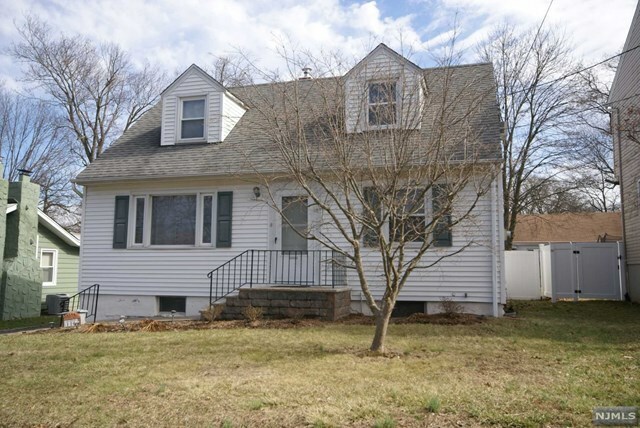 Property Photo:  118 Linden Road  NJ 07470 