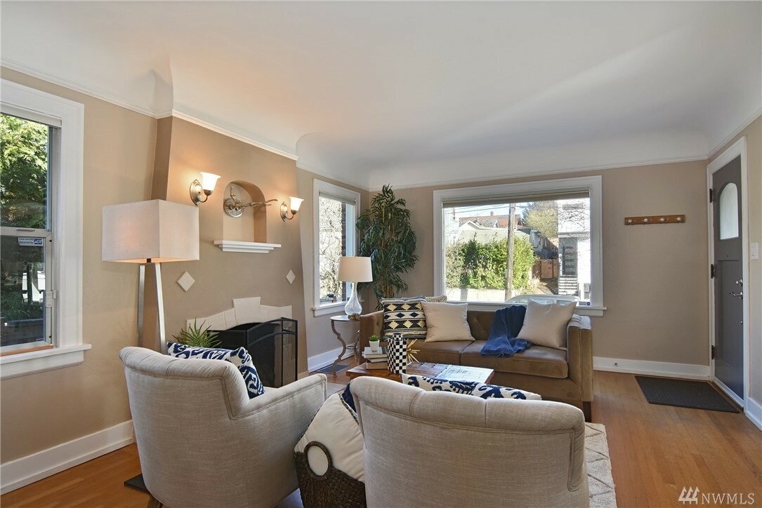 Property Photo:  7065 7th Ave NW  WA 98117 