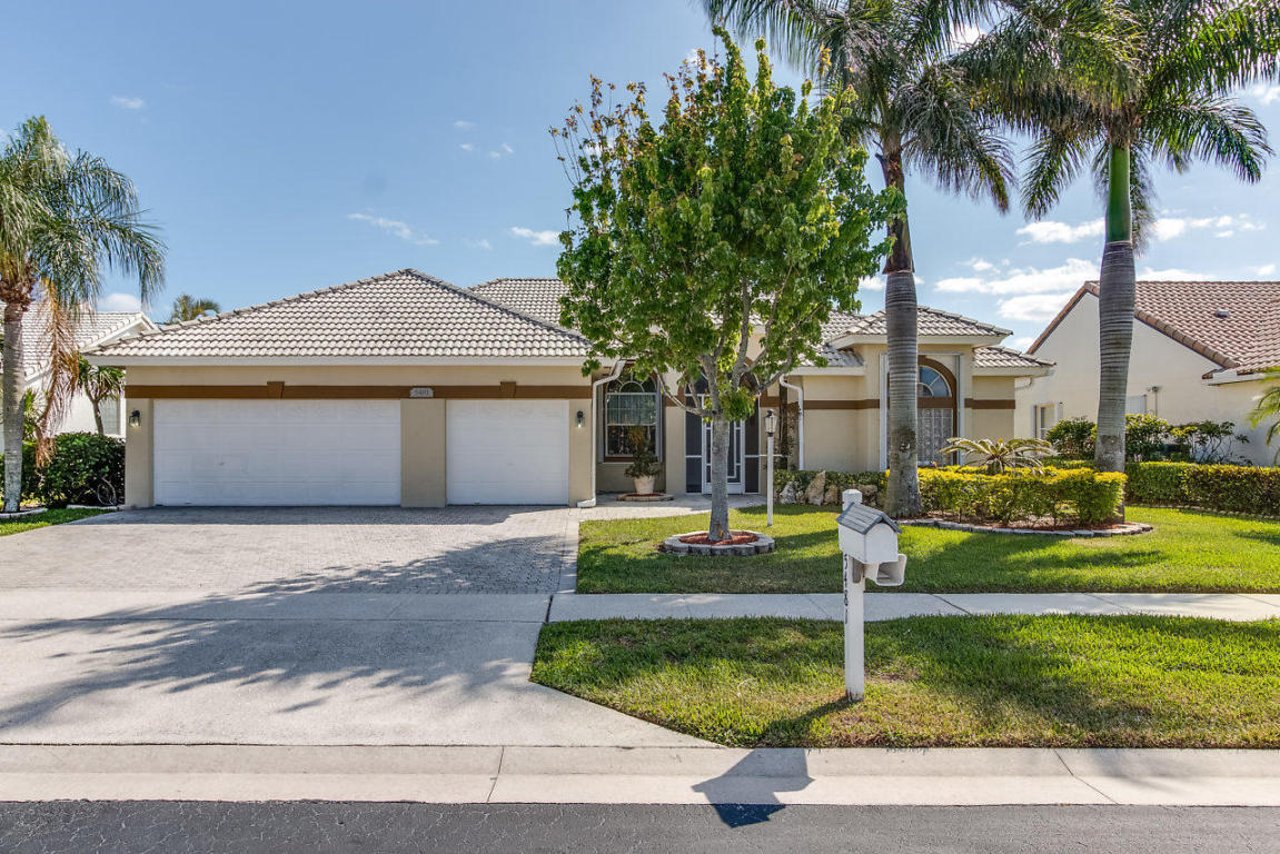Property Photo: 5481 White Sands Cove FL 33467