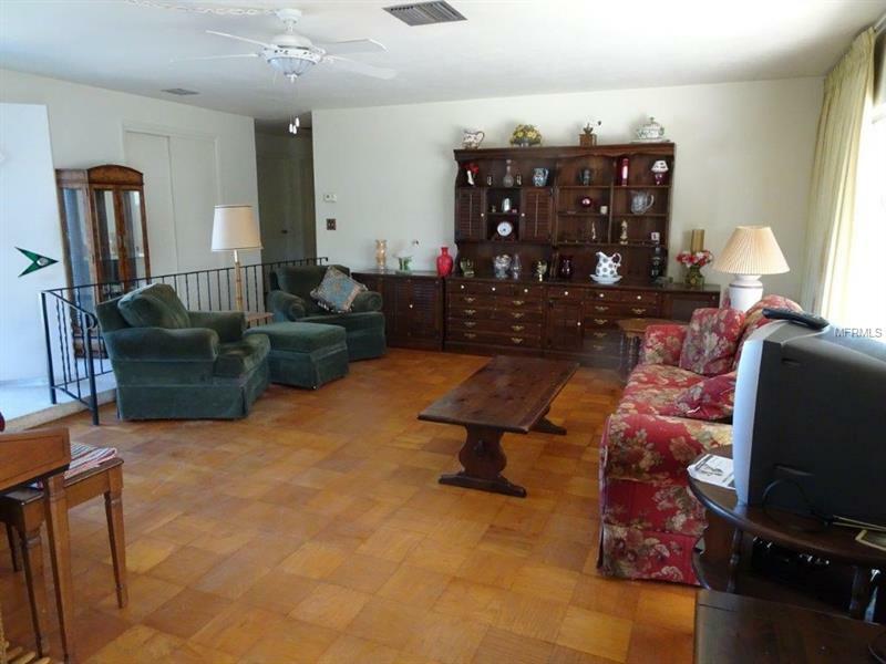 Property Photo:  1441 Barry Street  FL 33756 