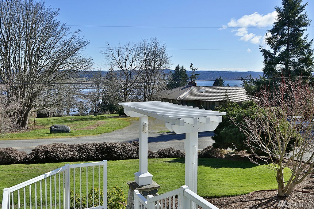 Property Photo:  1915 Lancaster Rd  WA 98249 