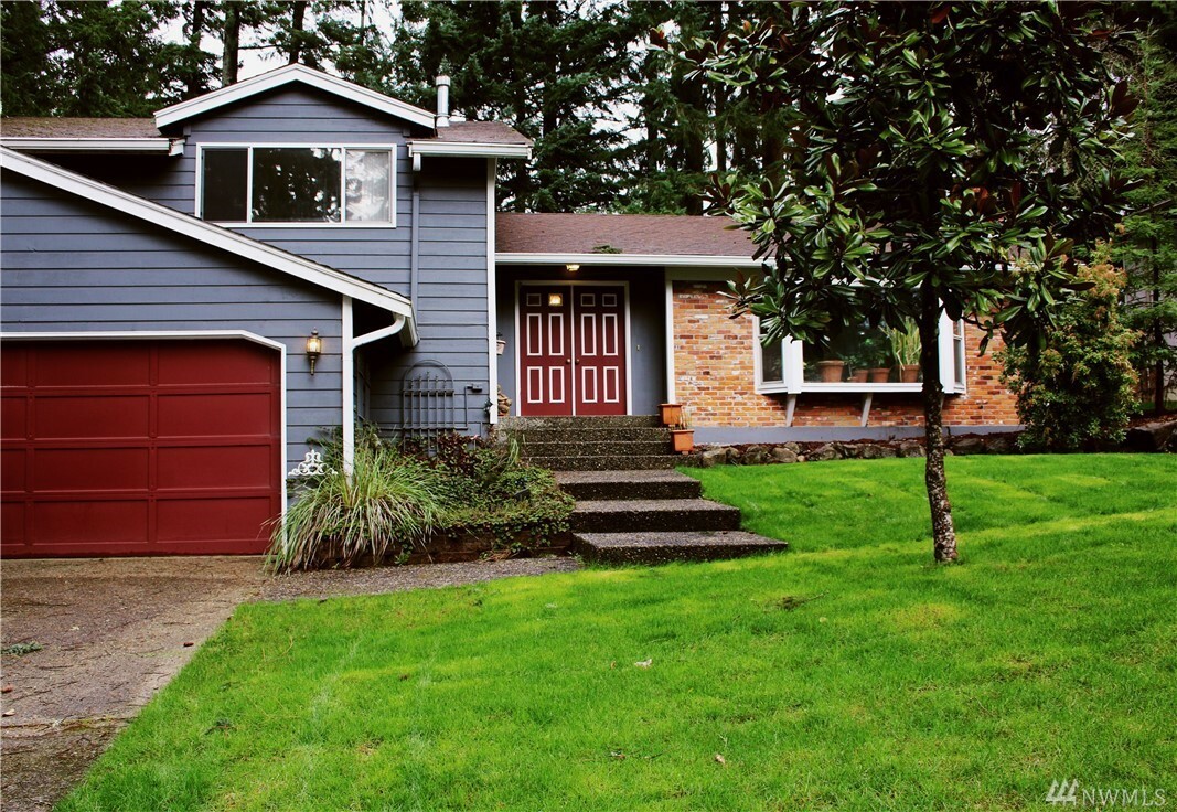 Property Photo:  16628 SE 17th St  WA 98008 