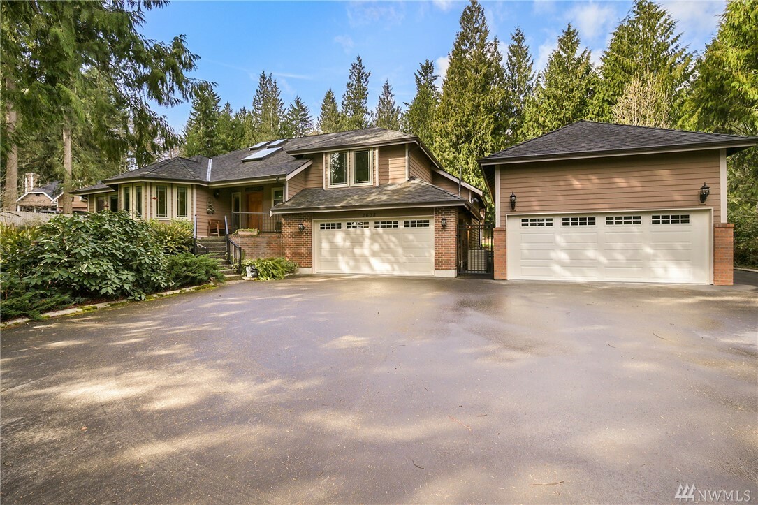 Property Photo: 2608 41st St SE WA 98374
