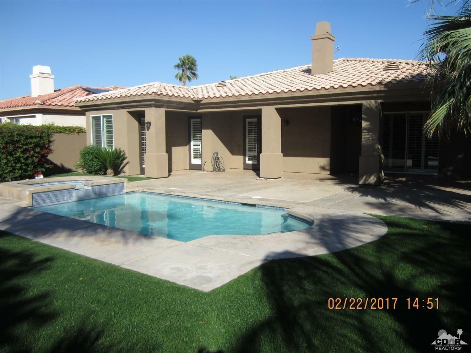 Property Photo:  40729 Palm Ct Court  CA 92260 