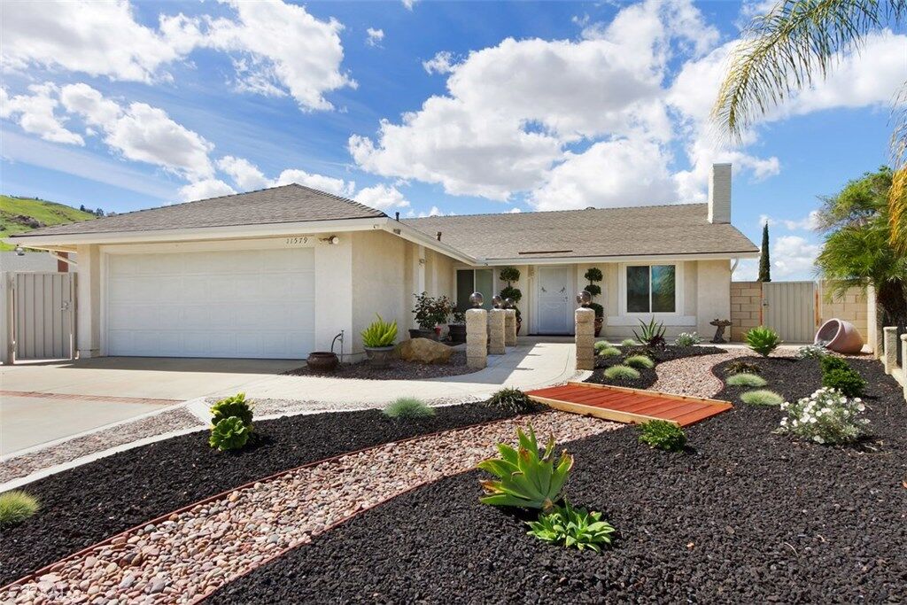 Property Photo: 11579 Inglewood Court CA 92503