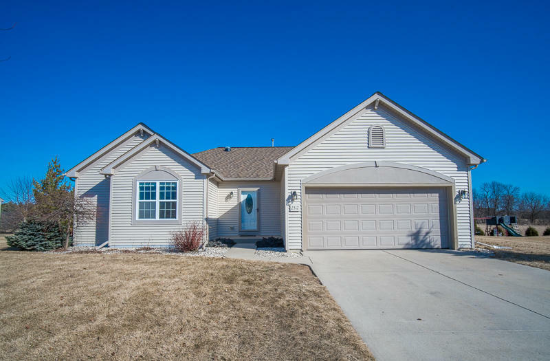 Property Photo:  2312 Cedar Crest Dr  WI 53086 