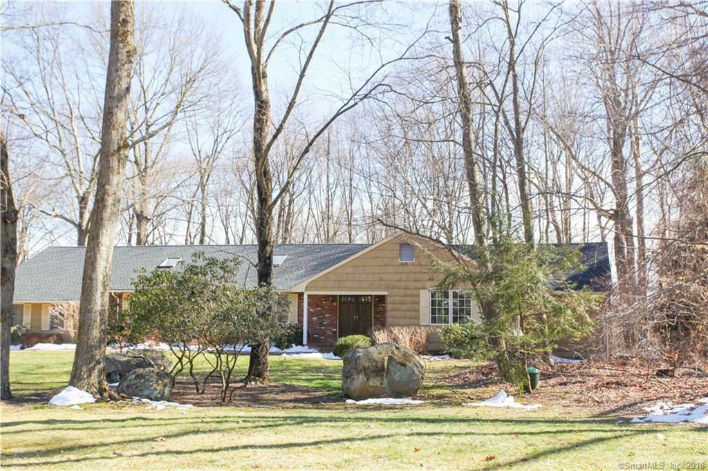 Property Photo:  48 Country Club Drive  CT 06525 