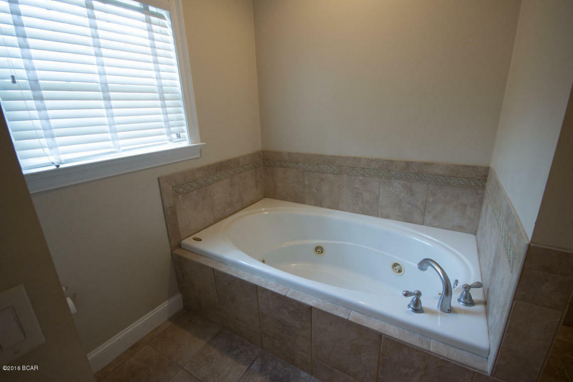 Property Photo:  105 Landings Drive  FL 32444 